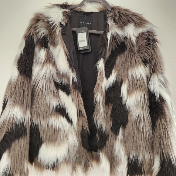 NEW LOOK FAUX FUR COAT SIZE S - Picture 9 of 14